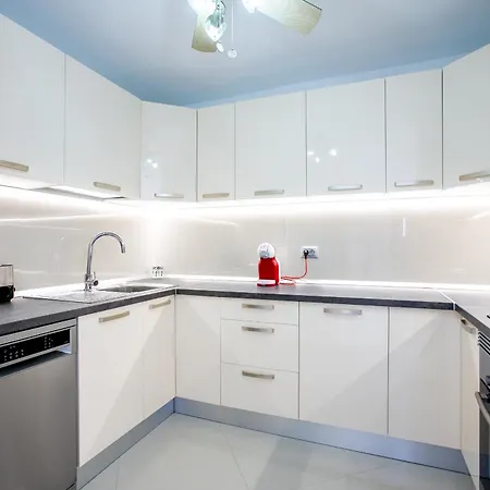 Fabulous New 2 Bedroom In Costa Adeje (Tenerife)